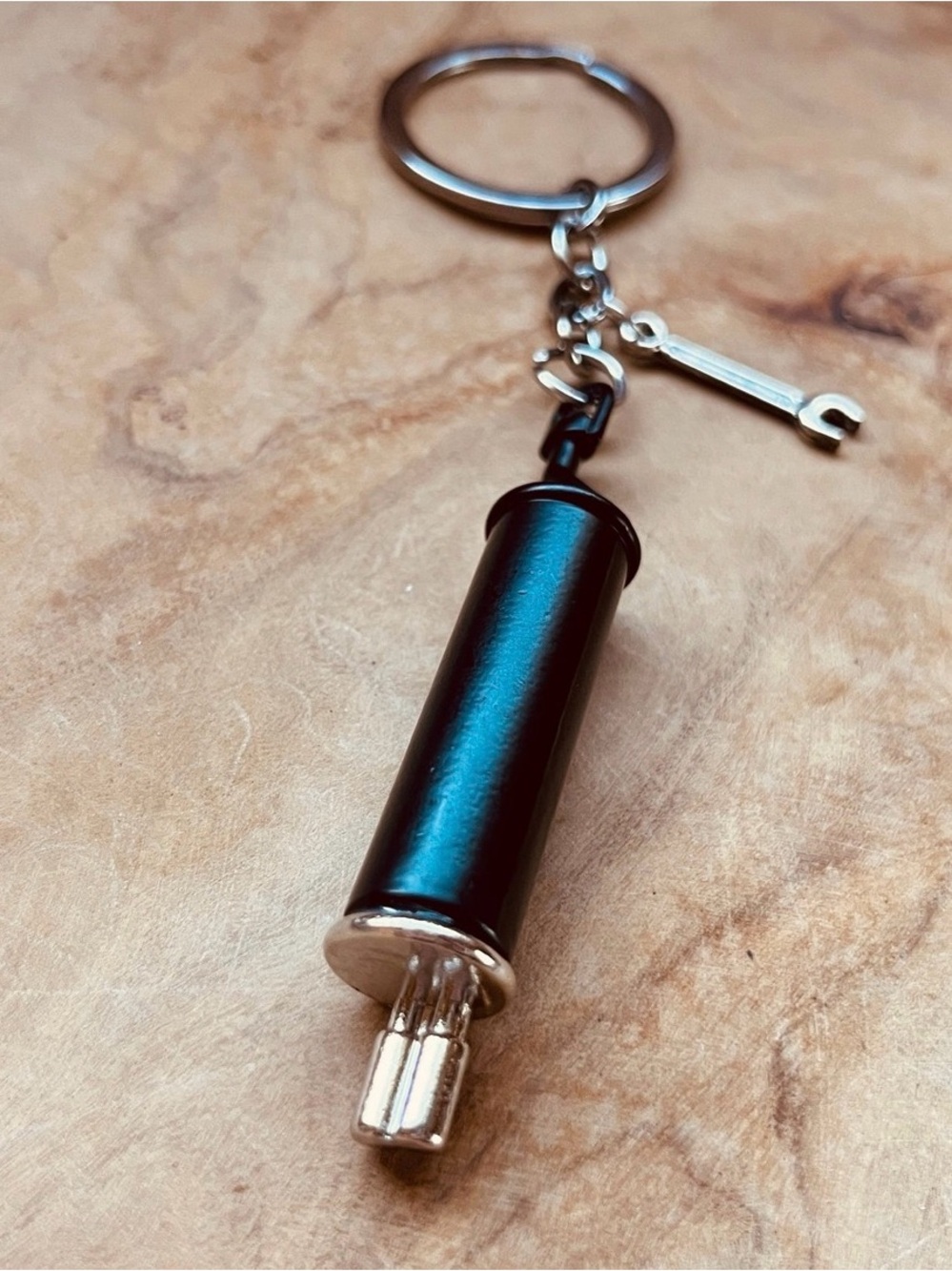 Exhaust Pipe Keychain, Tail Pipe Keyring, Metal Muffler, Functional, Muscle Cars
